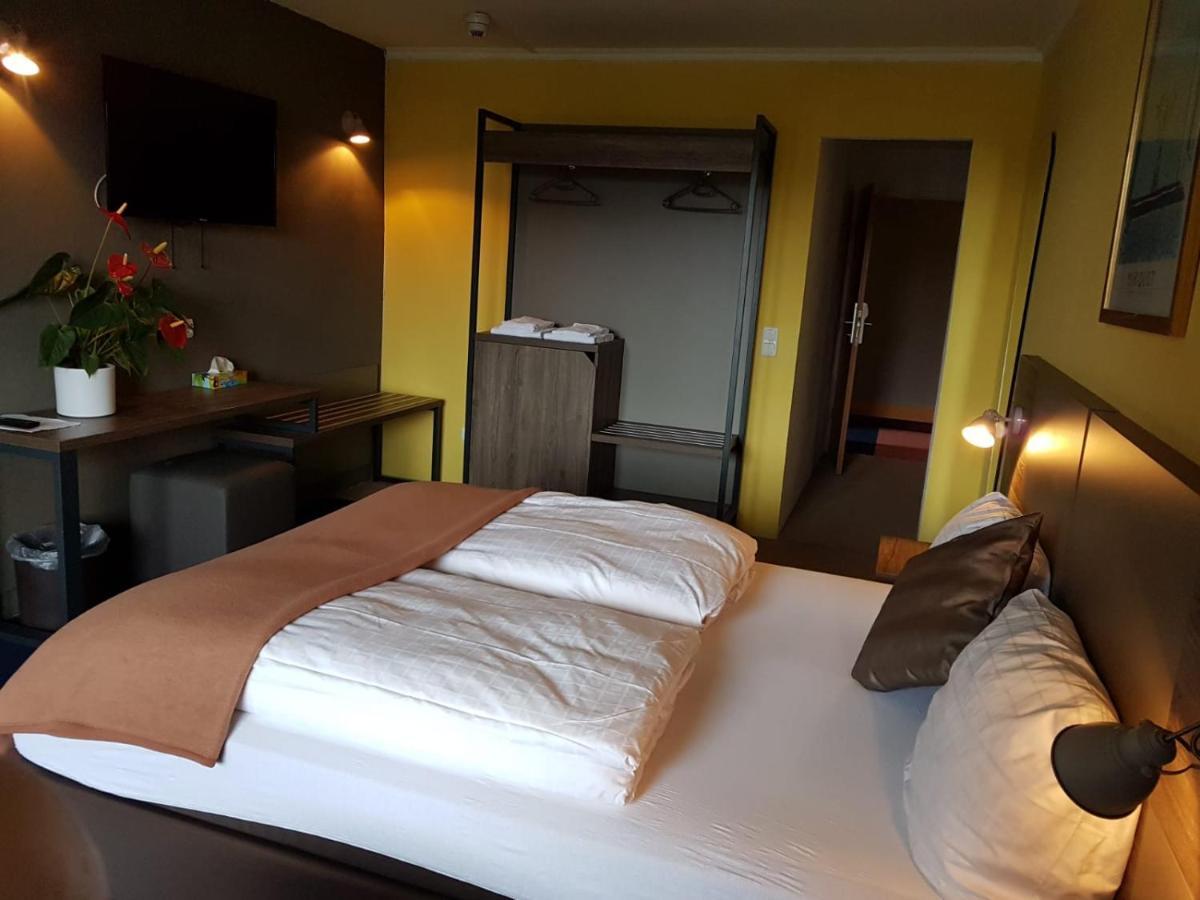 Hotel Am Park ชตัดท์คิลล์ ภายนอก รูปภาพ
