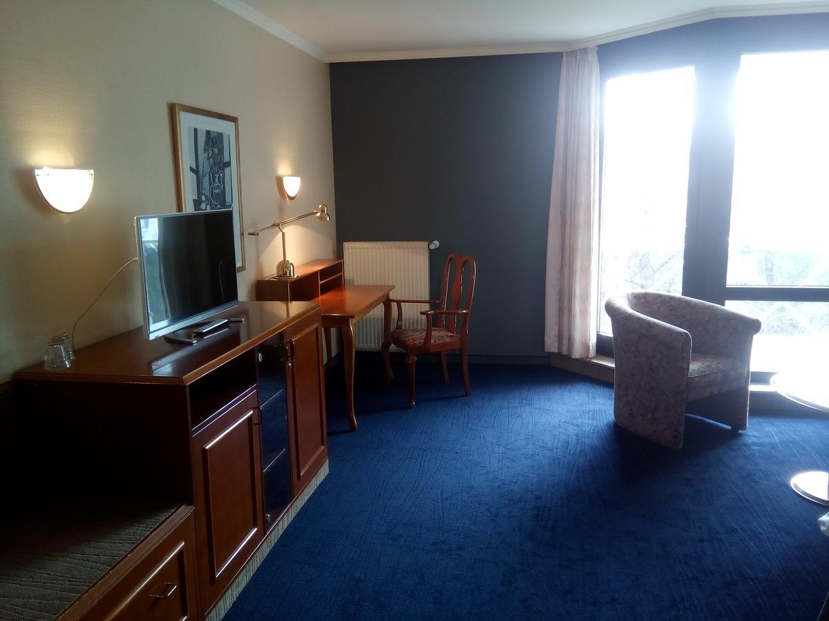 Hotel Am Park ชตัดท์คิลล์ ภายนอก รูปภาพ