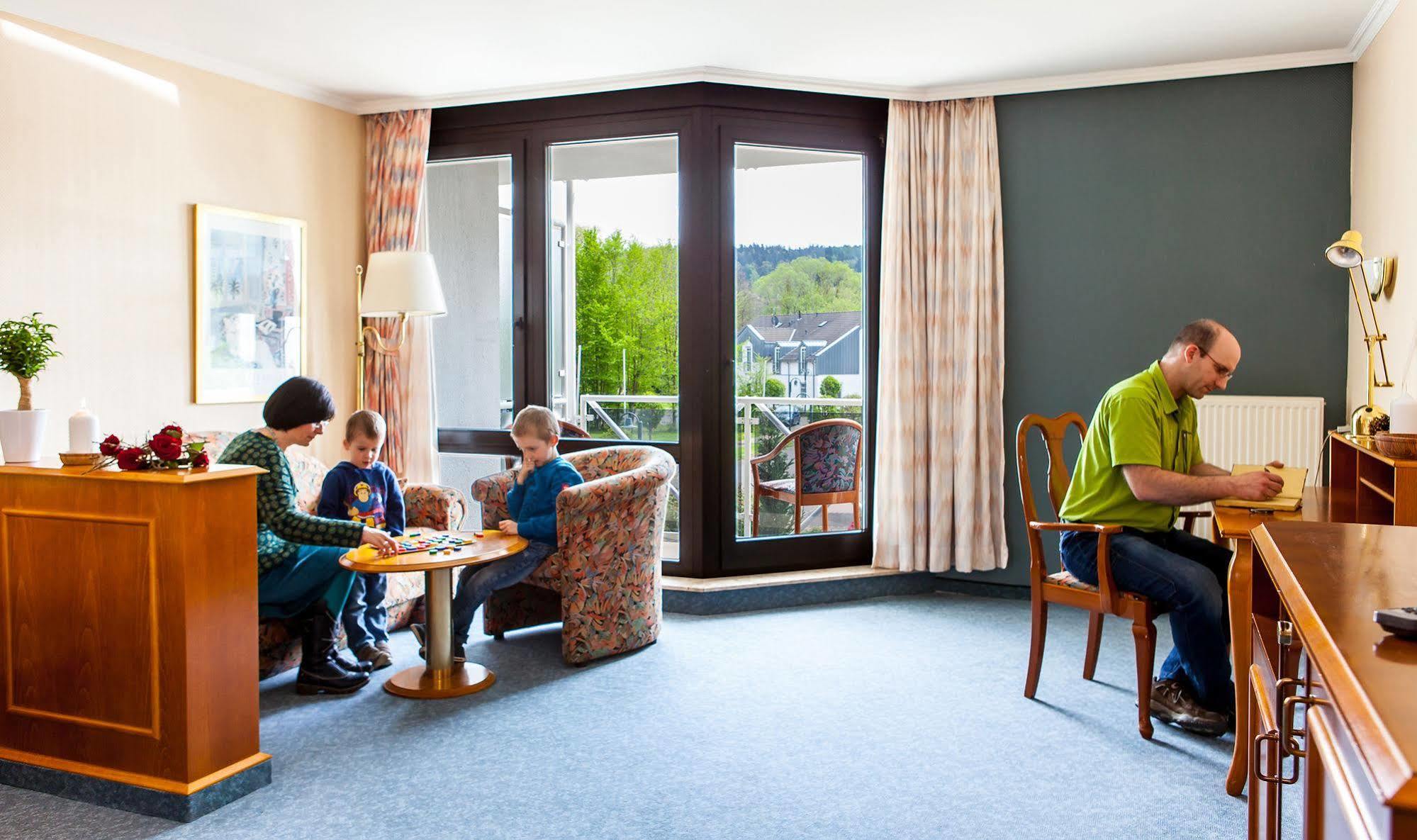 Hotel Am Park ชตัดท์คิลล์ ภายนอก รูปภาพ