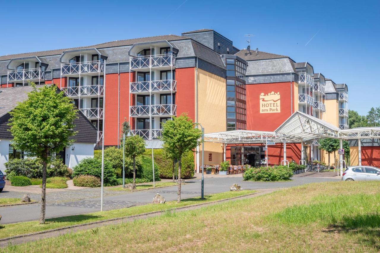 Hotel Am Park ชตัดท์คิลล์ ภายนอก รูปภาพ